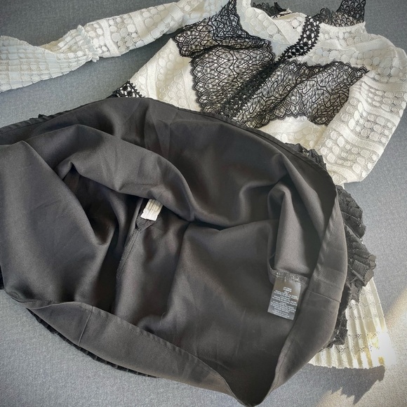 Gianni Bini Liv Mock Neck Lace Black & White Long Sleeve Dress XS | Ruffle Skirt - Picture 7 of 12